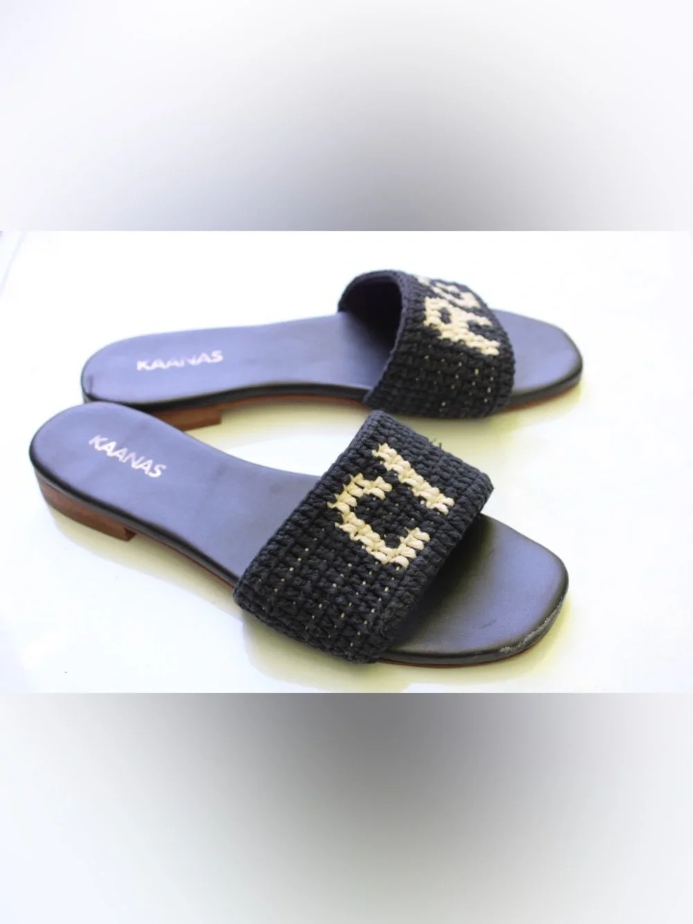 Kaanas Serin Ciao sandals